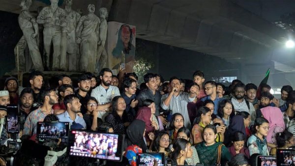 কুয়েটে হামলার প্রতিবাদে বৈষম্যবিরোধীদের বিক্ষোভ