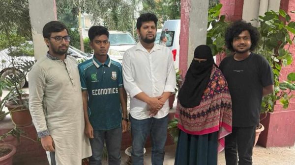 ছাড়া পেলেন উপদেষ্টাকে বোতল ছুড়ে মারা সেই শিক্ষার্থী