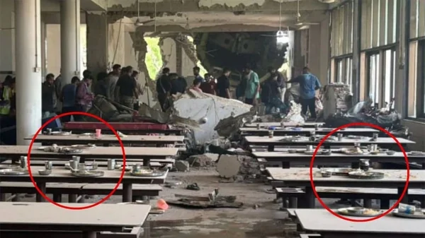 বিমানটি আছড়ে পড়ে ছাত্রাবাসে, খাওয়া অবস্থায় প্রাণ গেল ৫ শিক্ষার্থীর