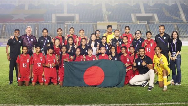 নারী ফুটবল দল